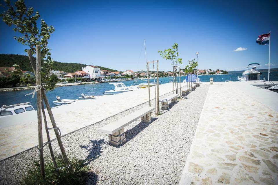 Modern Apartments Day Šibenik Eksteriør bilde