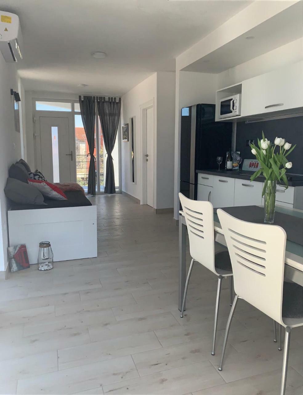 Modern Apartments Day Šibenik Eksteriør bilde